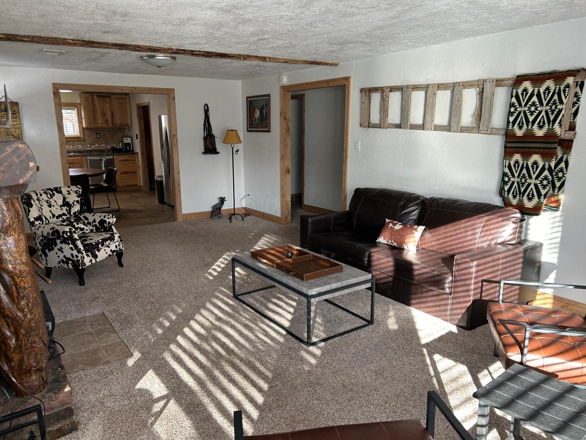 Chinook Winds Lodge Дубойс Экстерьер фото
