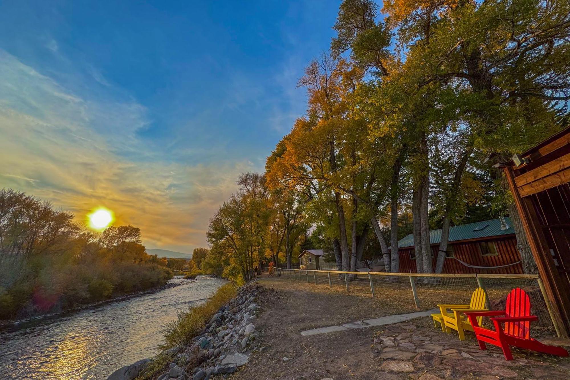 Chinook Winds Lodge Дубойс Экстерьер фото