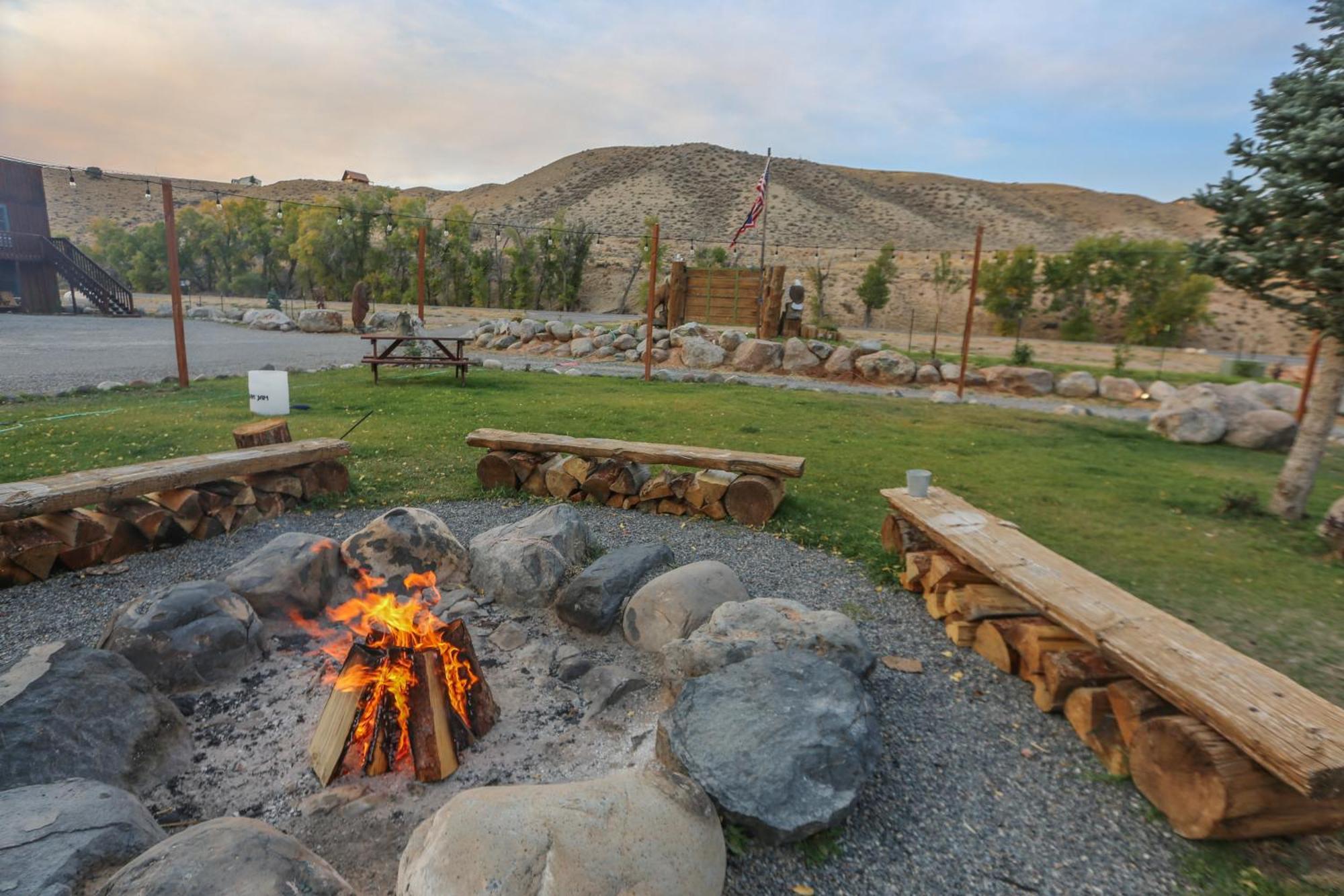 Chinook Winds Lodge Дубойс Экстерьер фото